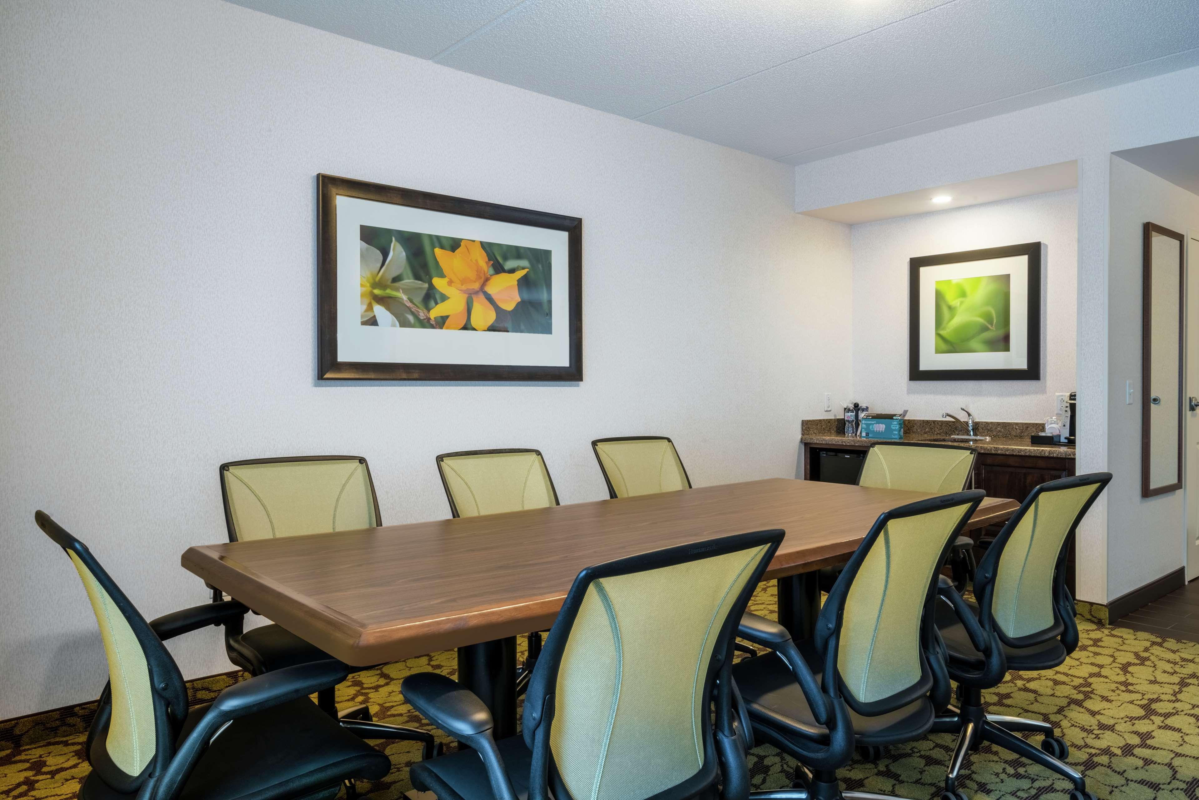 Hilton Garden Inn Valley Forge/Oaks Exterior photo