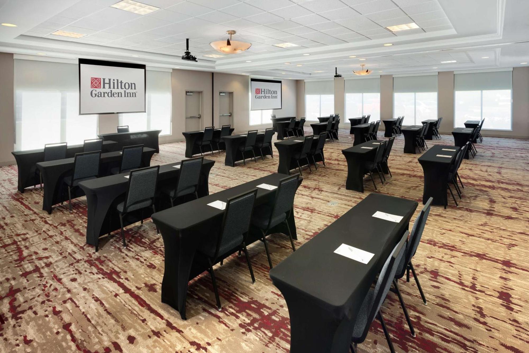 Hilton Garden Inn Valley Forge/Oaks Exterior photo