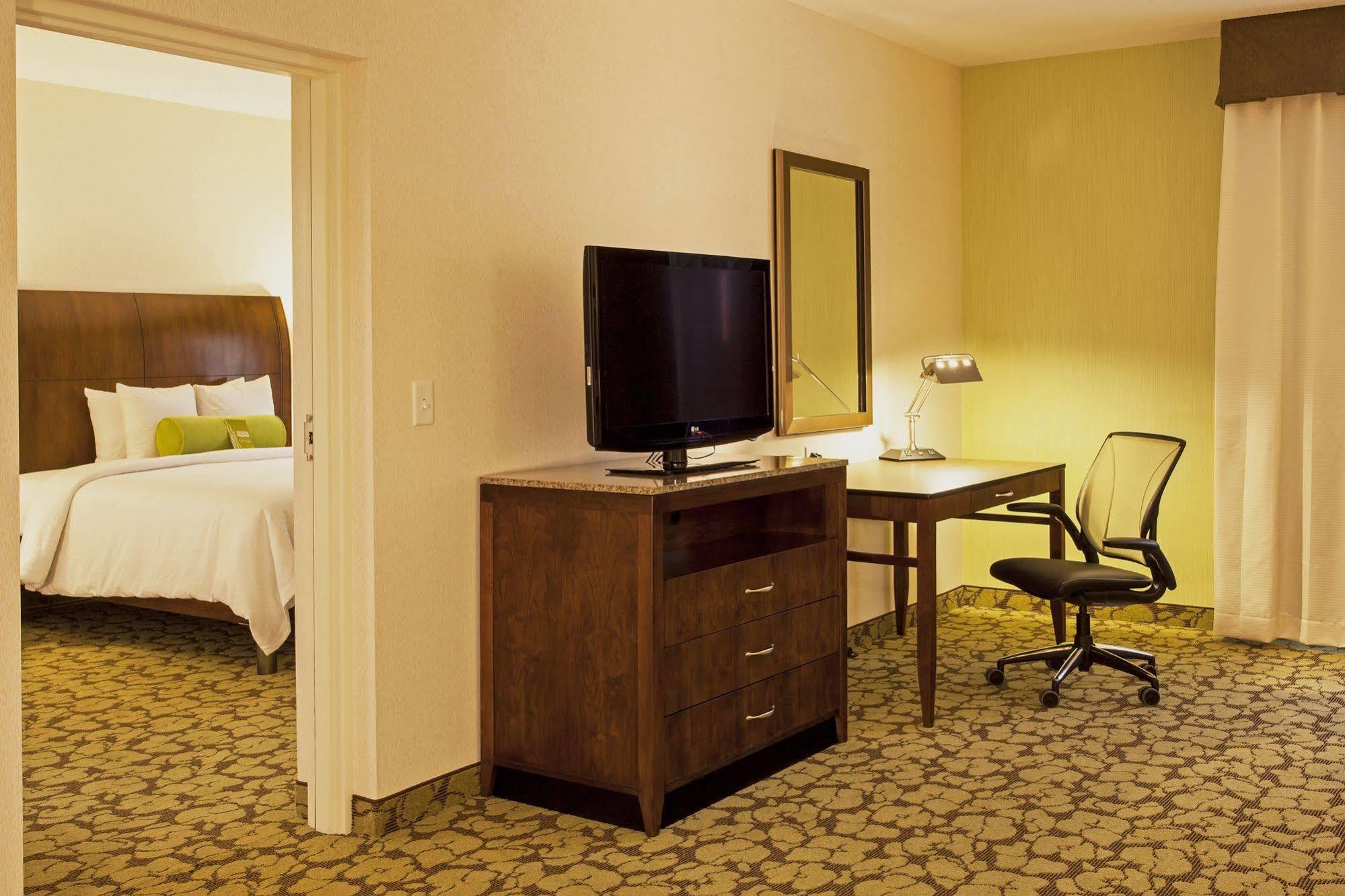 Hilton Garden Inn Valley Forge/Oaks Exterior photo