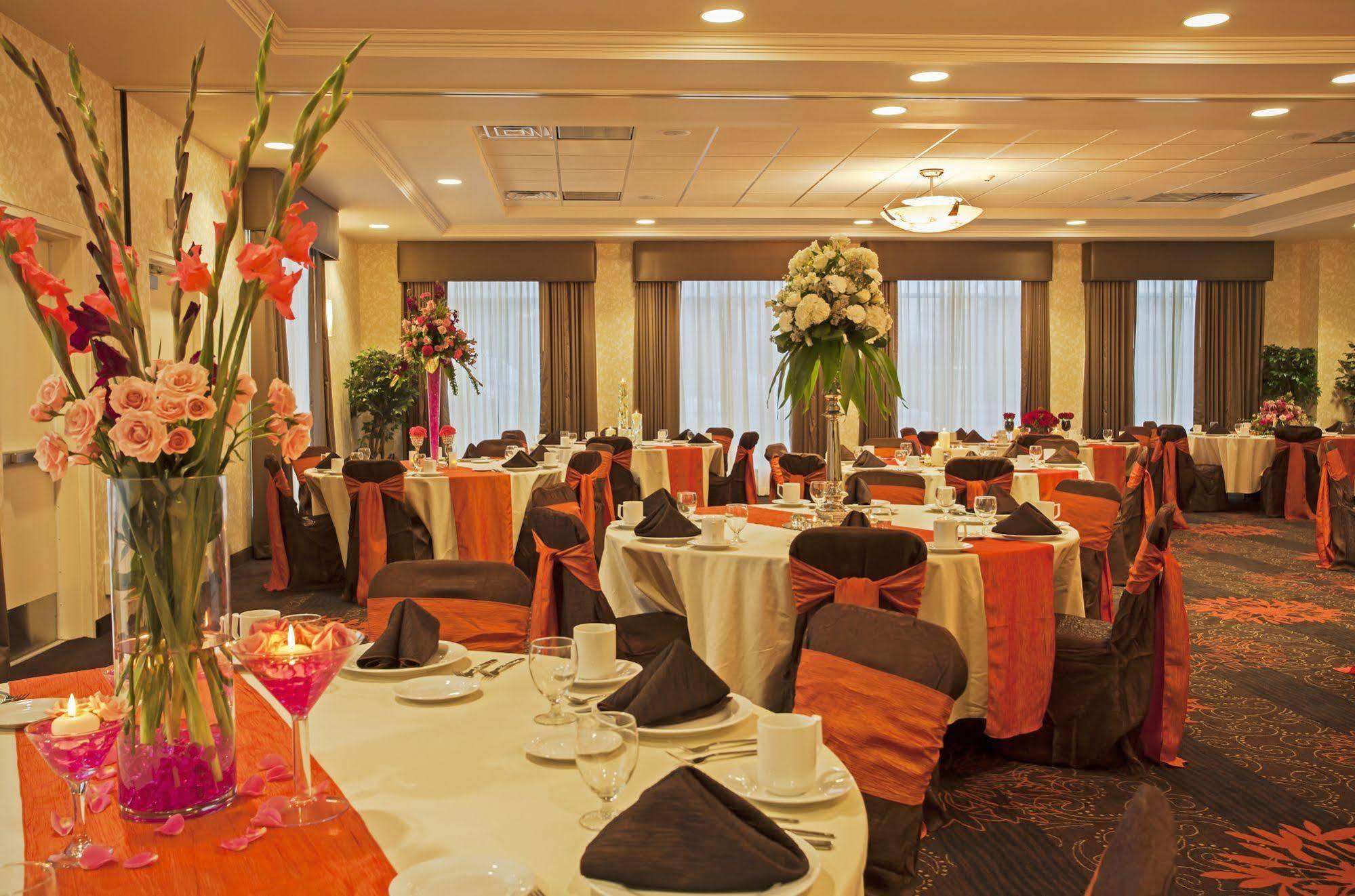 Hilton Garden Inn Valley Forge/Oaks Exterior photo